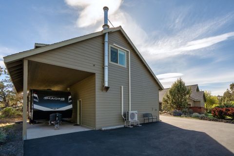 Tiny photo for 7170 NW River Springs Road, Redmond, OR 97756 (MLS # 220217630)