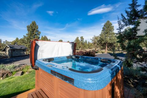 Tiny photo for 7170 NW River Springs Road, Redmond, OR 97756 (MLS # 220217630)