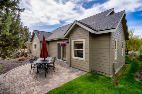 Tiny photo for 7170 NW River Springs Road, Redmond, OR 97756 (MLS # 220217630)