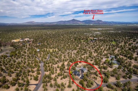 Tiny photo for 7170 NW River Springs Road, Redmond, OR 97756 (MLS # 220217630)