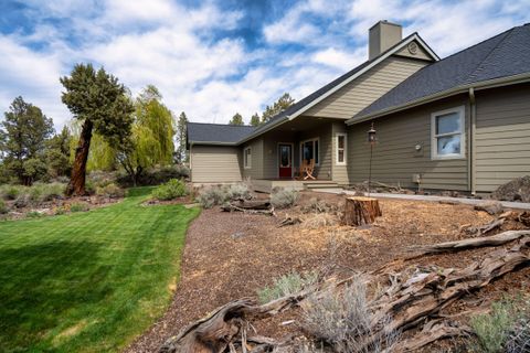 Tiny photo for 7170 NW River Springs Road, Redmond, OR 97756 (MLS # 220217630)
