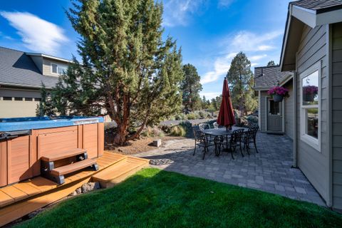 Tiny photo for 7170 NW River Springs Road, Redmond, OR 97756 (MLS # 220217630)
