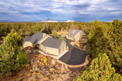 Tiny photo for 7170 NW River Springs Road, Redmond, OR 97756 (MLS # 220217630)