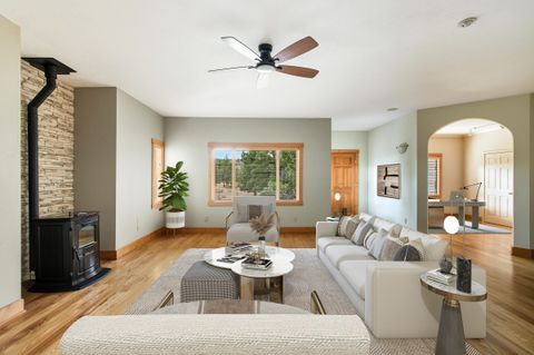 Tiny photo for 7170 NW River Springs Road, Redmond, OR 97756 (MLS # 220217630)