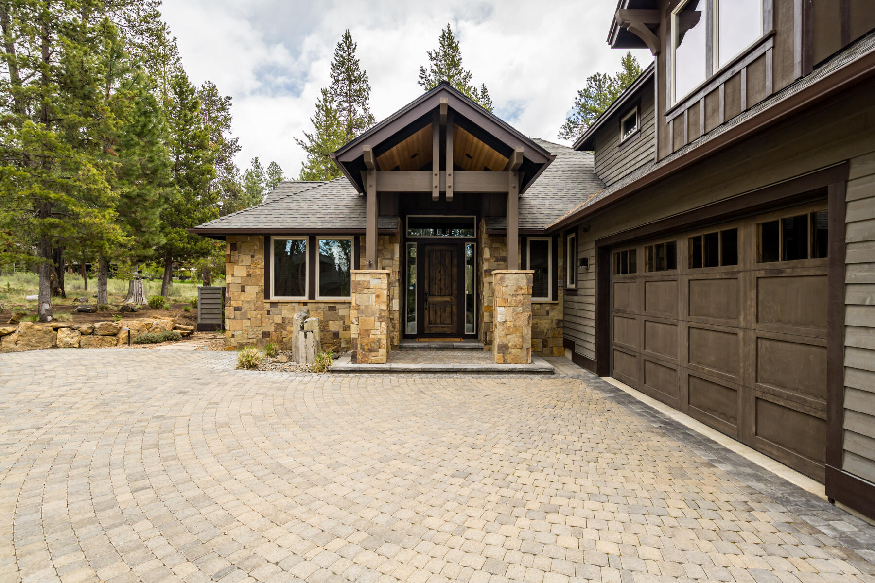 56372 Trailmere Circle