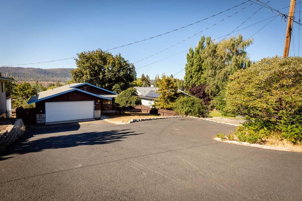 Klamath Falls -Buena Vista Addition - Residential