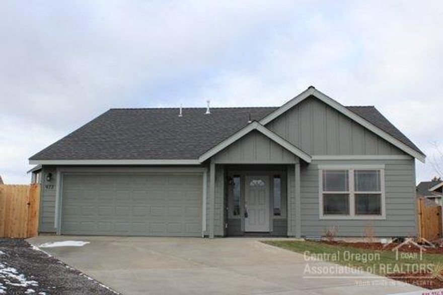 Brand new 1552sf single level, move in ready home,featuring 3 bedrooms, 2 baths, great room w/vaulted ceilings & lots of natural light. The kitchen is spacious & has knotty Alder cabinets, an island w/eating bar and stainless steel appliances. Master suite features a tray ceiling, has a large walk-in closet & dual sinks in the bathroom. Finishes include neutral paint tones, plush carpeting, wood laminate flooring,tile backsplashes & window coverings. Front & rear landscaping with sprinklers & back fencing.