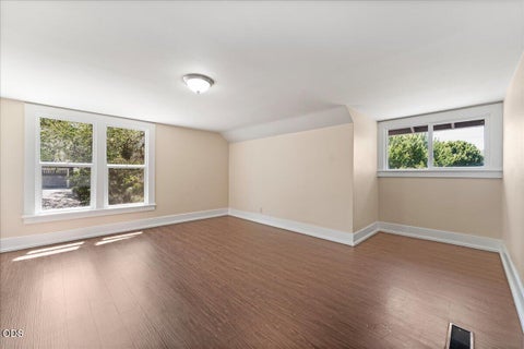 Tiny photo for 300 Sunrise Avenue, Medford, OR 97504 (MLS # 220222866)