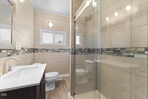 Tiny photo for 300 Sunrise Avenue, Medford, OR 97504 (MLS # 220222866)