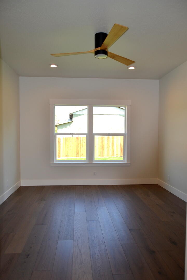 Buckmaster - Residential