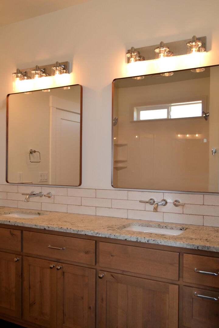 Buckmaster - Residential