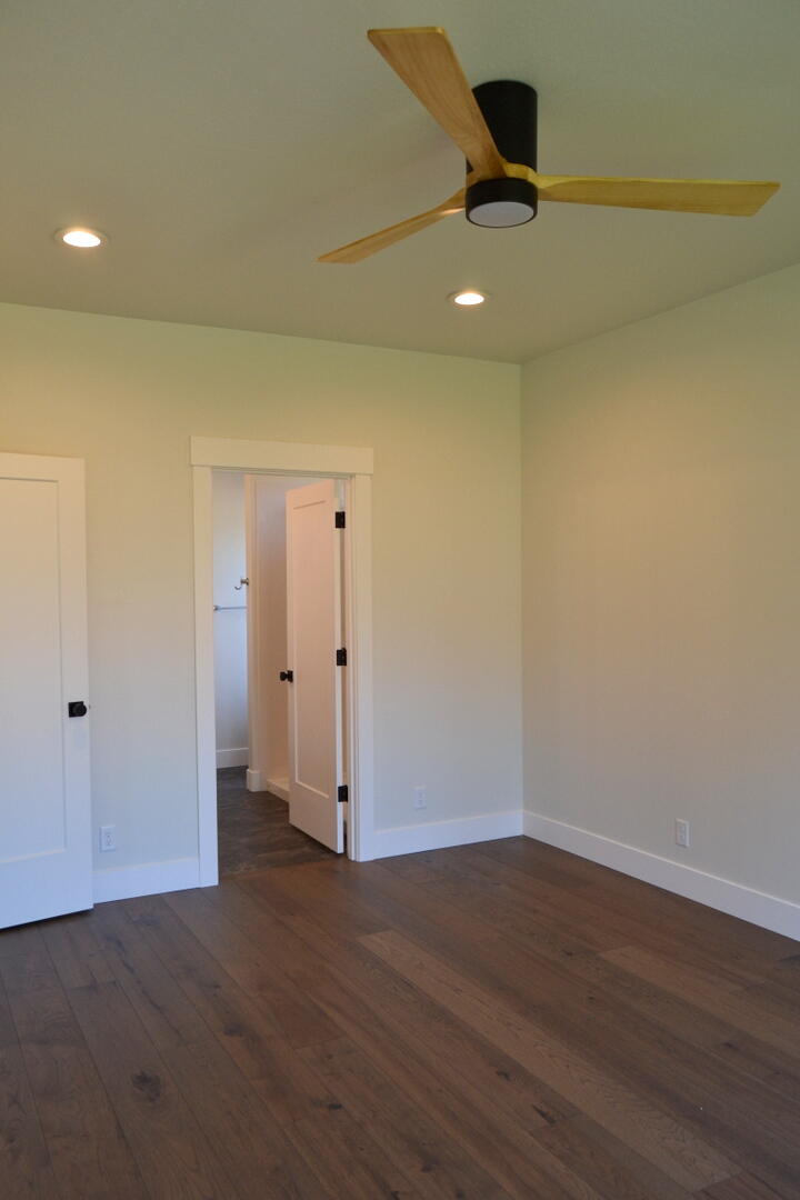 Buckmaster - Residential