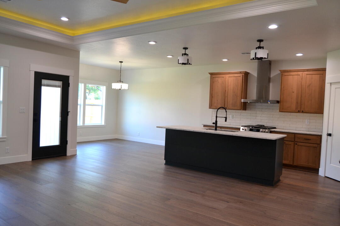 Buckmaster - Residential