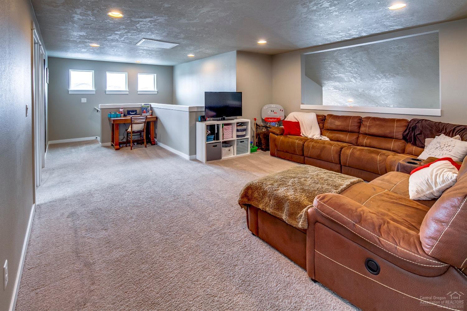 Summit Crest - Residential