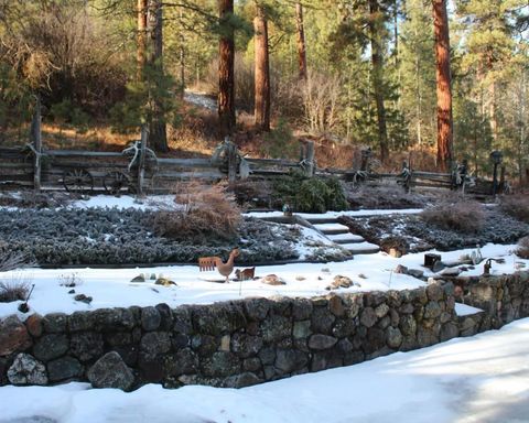 Tiny photo for 3355 Kircher Road, Chiloquin, OR 97624 (MLS # 220217420)