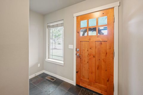 Tiny photo for 633 SE Glengarry Place, Bend, OR 97702 (MLS # 220214908)