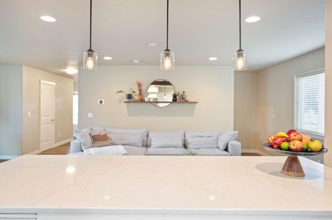 Tiny photo for 633 SE Glengarry Place, Bend, OR 97702 (MLS # 220214908)