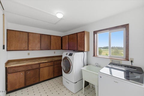 Tiny photo for 38289 S Ruby Loop, Scio, OR 97374 (MLS # 220222977)