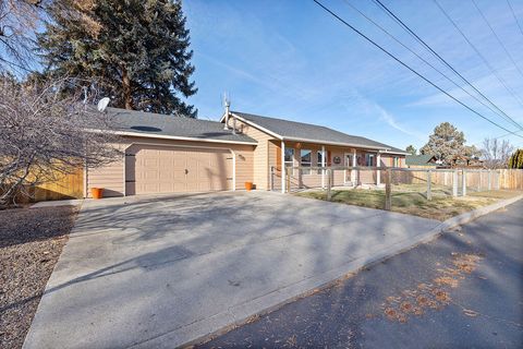 Tiny photo for 1263 NE Powell Lane, Prineville, OR 97754 (MLS # 220215501)