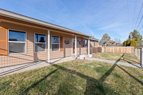 Tiny photo for 1263 NE Powell Lane, Prineville, OR 97754 (MLS # 220215501)
