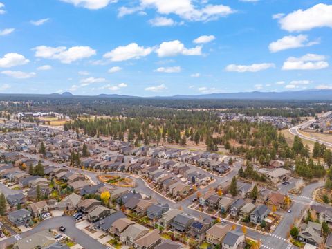 Tiny photo for 61132 SE Ambassador Drive, Bend, OR 97702 (MLS # 220211981)