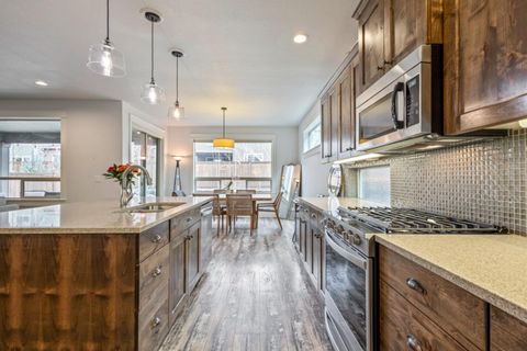 Tiny photo for 61132 SE Ambassador Drive, Bend, OR 97702 (MLS # 220211981)