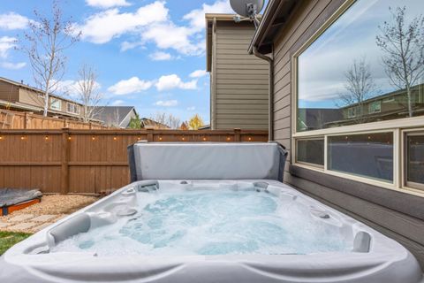 Tiny photo for 61132 SE Ambassador Drive, Bend, OR 97702 (MLS # 220211981)