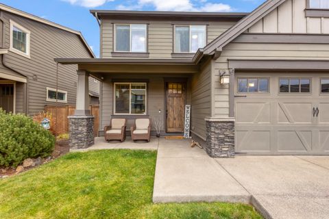 Tiny photo for 61132 SE Ambassador Drive, Bend, OR 97702 (MLS # 220211981)