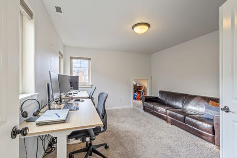 Tiny photo for 61132 SE Ambassador Drive, Bend, OR 97702 (MLS # 220211981)