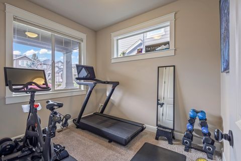 Tiny photo for 61132 SE Ambassador Drive, Bend, OR 97702 (MLS # 220211981)