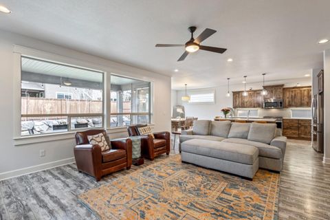 Tiny photo for 61132 SE Ambassador Drive, Bend, OR 97702 (MLS # 220211981)