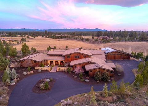 Photo of 19100 Macalpine Loop, Bend, OR 97702 (MLS # 220219311)