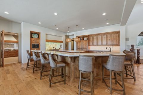 Tiny photo for 19100 Macalpine Loop, Bend, OR 97702 (MLS # 220219311)