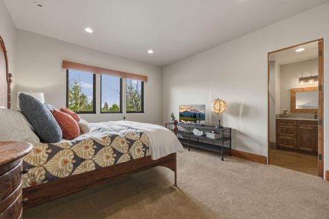 Tiny photo for 19100 Macalpine Loop, Bend, OR 97702 (MLS # 220219311)