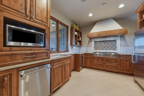 Tiny photo for 19100 Macalpine Loop, Bend, OR 97702 (MLS # 220219311)