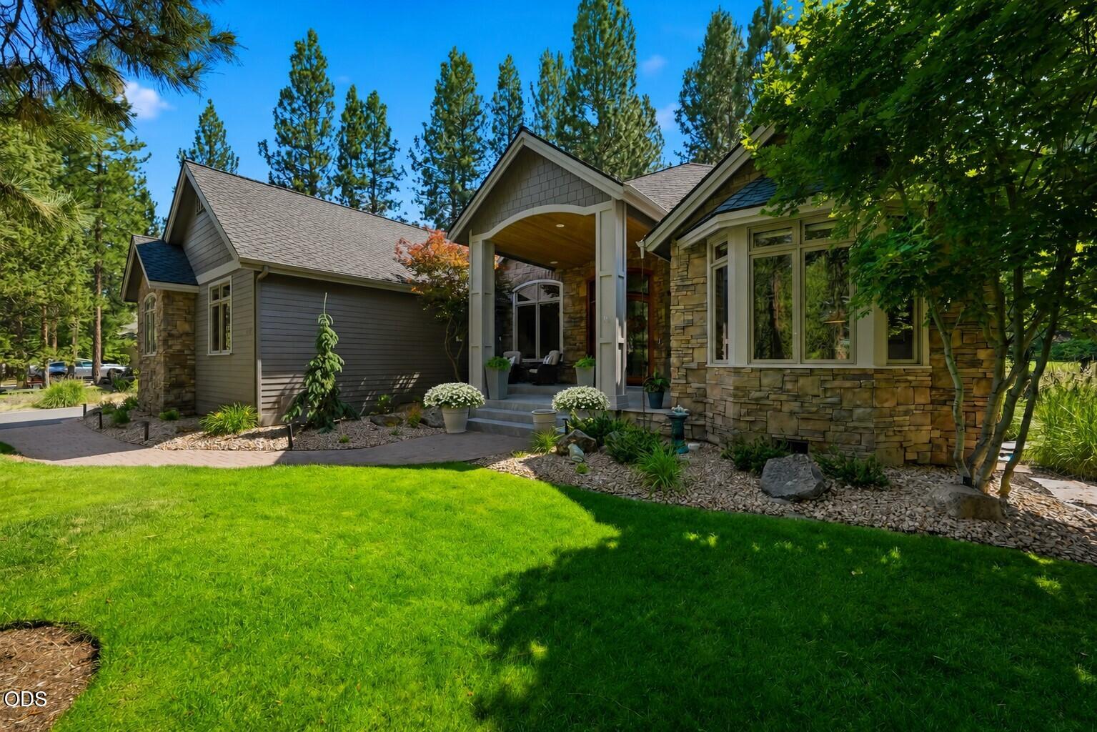 2721 NW Champion Circle