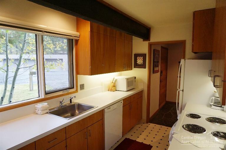 Meadow House - Residential