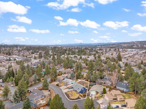 Tiny photo for 2843 NE Waller Drive, Bend, OR 97701 (MLS # 220215738)