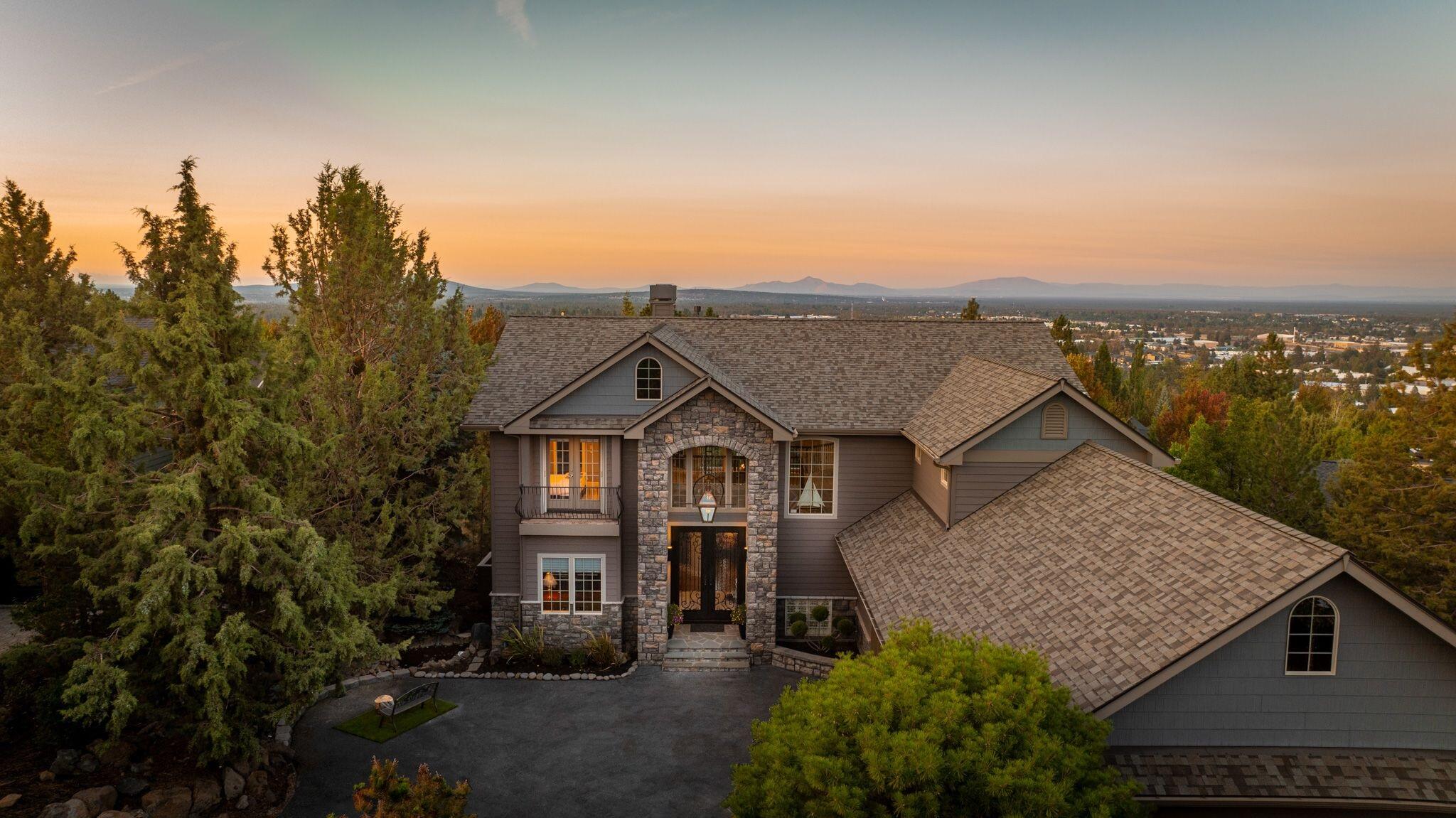 3209 NW Fairway Heights Drive