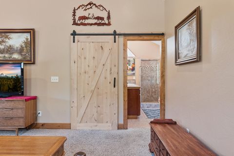 Tiny photo for 12673 Highway 99 S, Ashland, OR 97520 (MLS # 220219802)