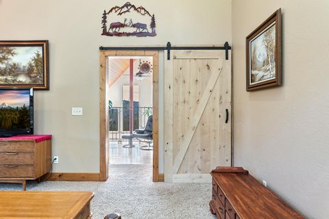 Tiny photo for 12673 Highway 99 S, Ashland, OR 97520 (MLS # 220219802)