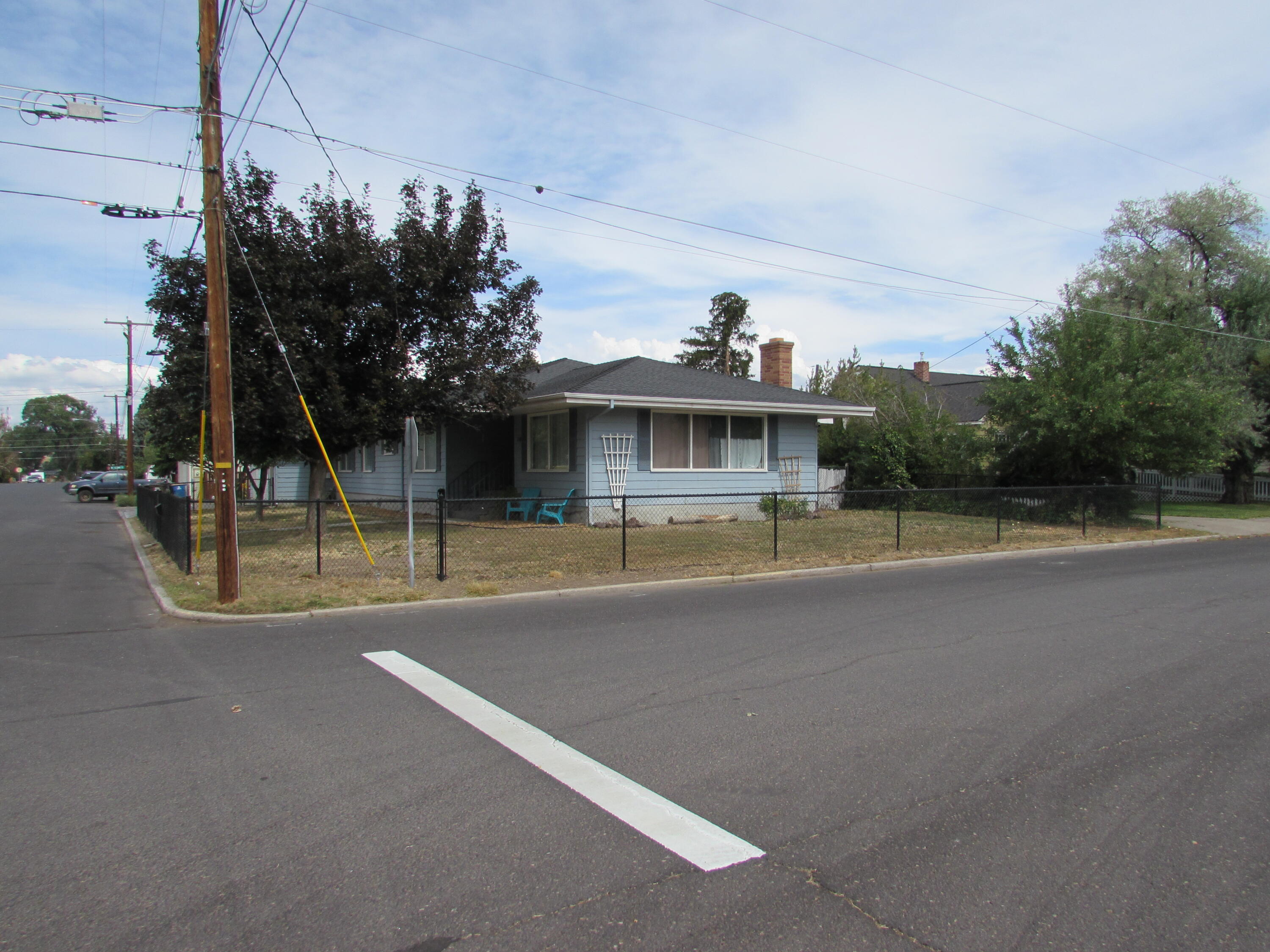 110 NE Idlewood Street