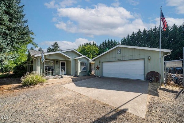 403 BLACK TAIL LN, SHADY COVE, OR 97539 - Image c13f75cc72ce9a2b119bf097f53d3cd2/3434458205