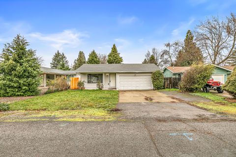 Tiny photo for 1846 Hart Avenue, Medford, OR 97501 (MLS # 220213024)