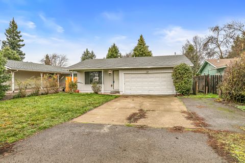 Tiny photo for 1846 Hart Avenue, Medford, OR 97501 (MLS # 220213024)