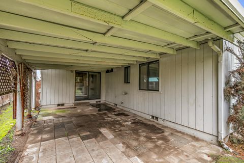 Tiny photo for 1846 Hart Avenue, Medford, OR 97501 (MLS # 220213024)