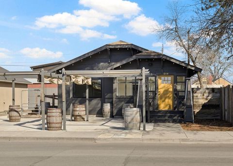 218 SW 4th Street Redmond OR 97756