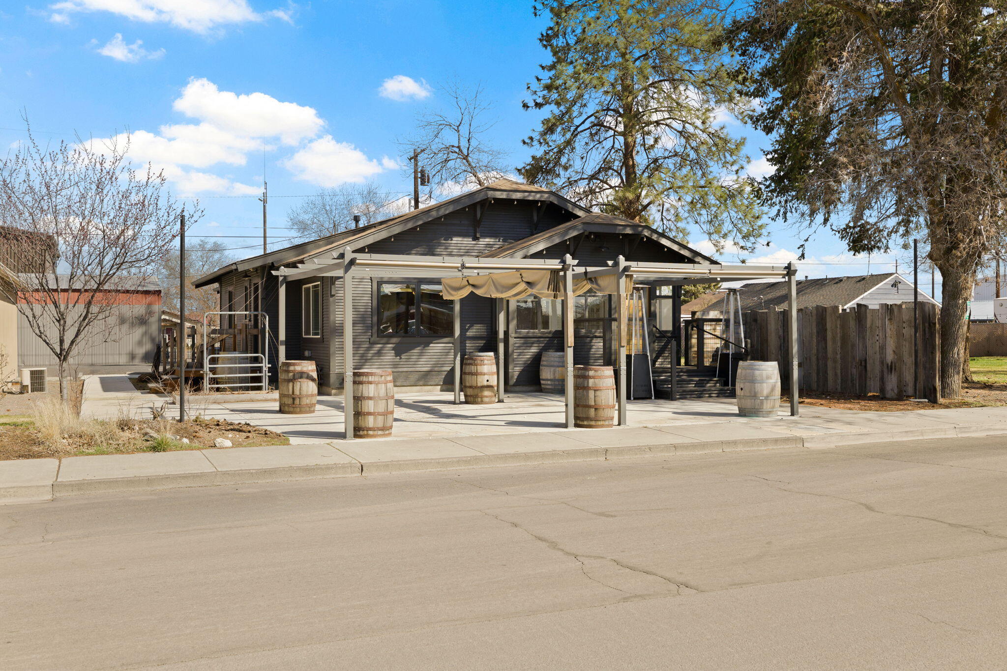218 SW 4th Street