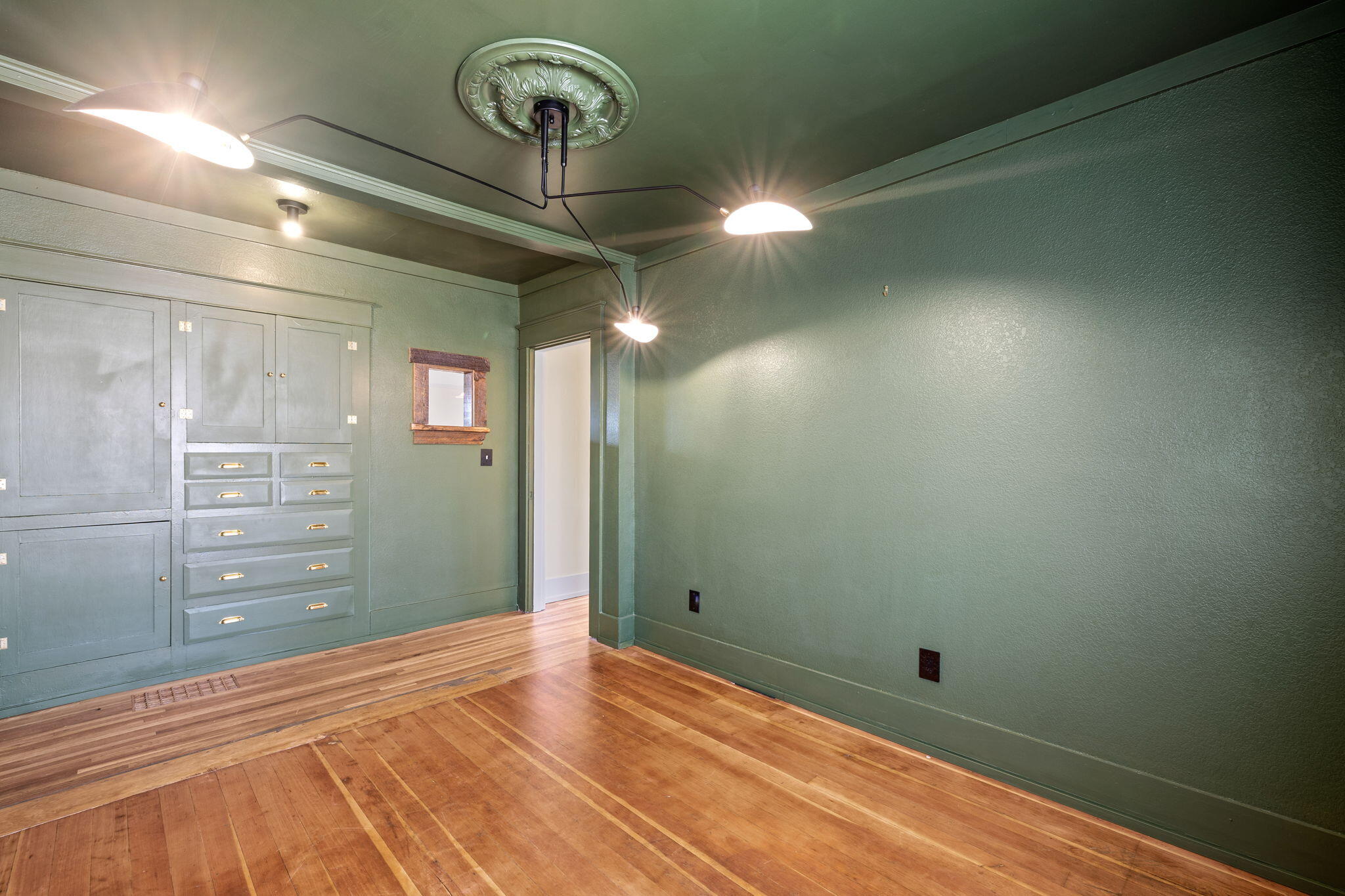 Townsite Of Redmond - Commercial Sale