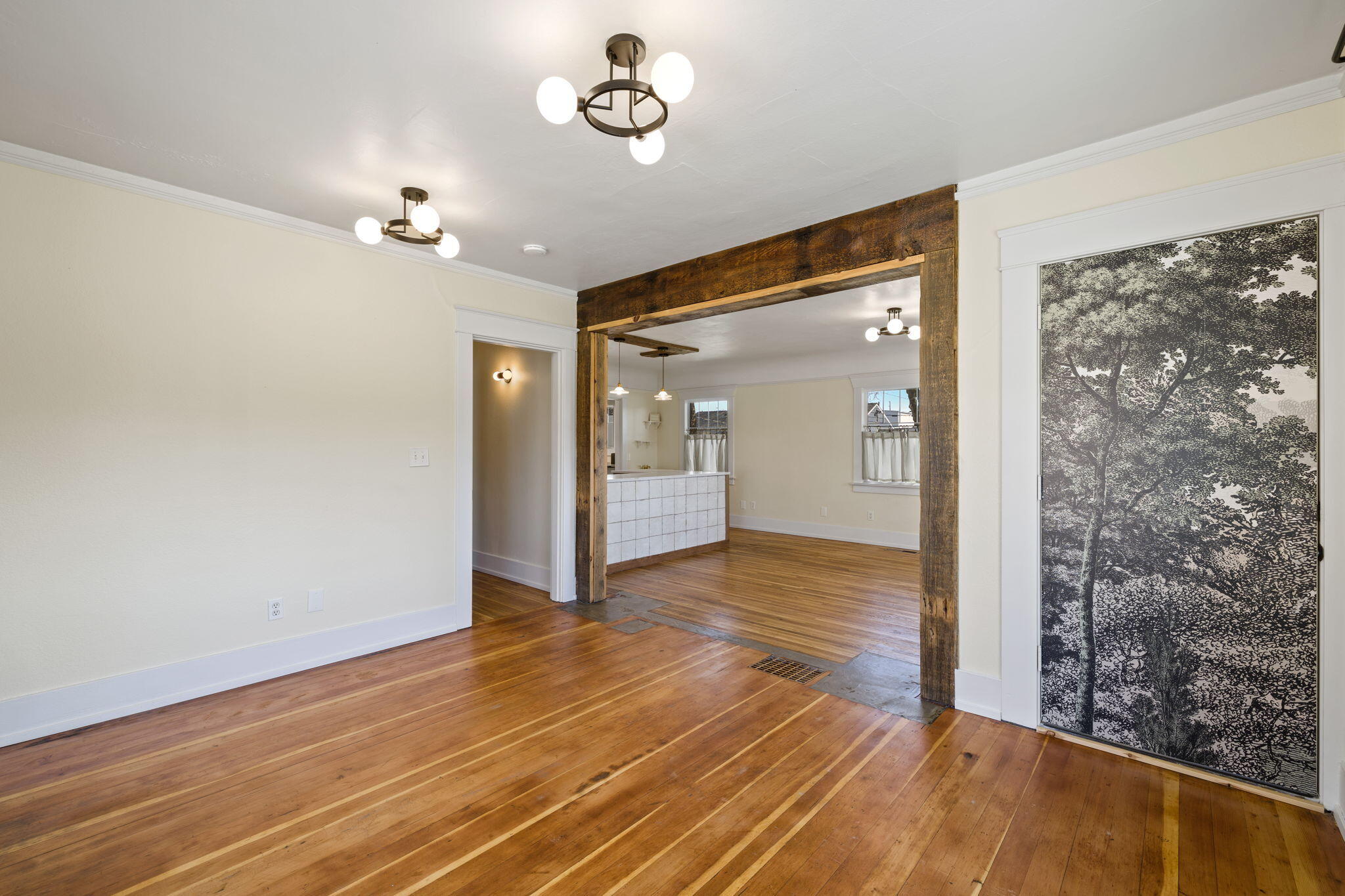 Townsite Of Redmond - Commercial Sale